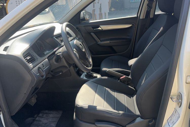 Used Volkswagen Lavida 2017 1.6L Automatic Comfort Edition
