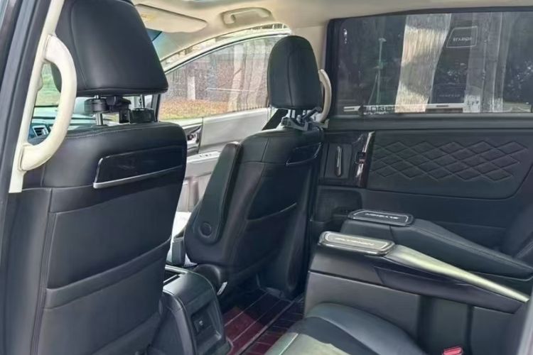 Used Honda Elysion 2019 2.0L Hybrid Luxury Edition
