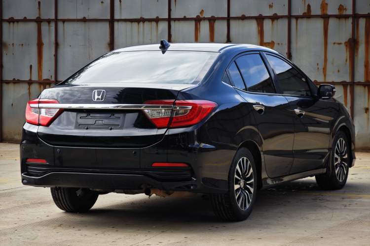Used Honda Crider 2015 1.8L Automatic Luxury Edition
