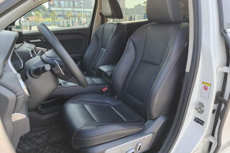 Used Wey VV6 2021 2.0T Two-Wheel Drive Smart Protection+
