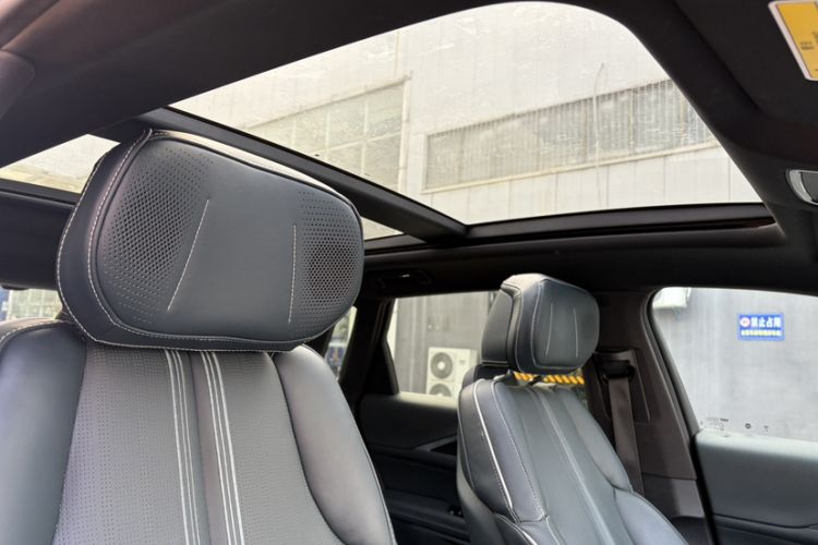 Used Cadillac LYRIQ 2022 Rear-Drive Long-Range Prestige Edition
