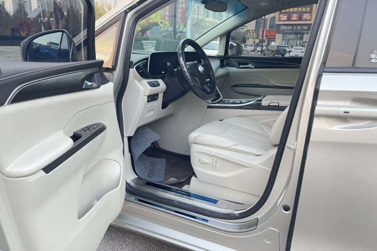 Used Buick GL8 2022 ES Landtrek 653T Comfort Edition
