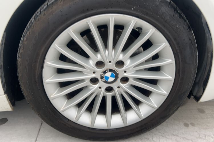 Used BMW 3 Series 2015 320Li Luxury Design Package
