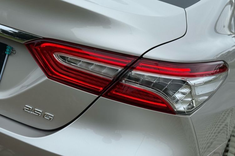 Used Toyota Camry 2019 2.5G Luxury Edition China VI Standard