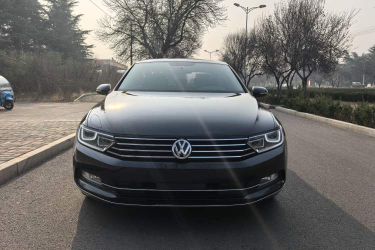 Used Volkswagen Magotan 2018 280TSI DSG Leading Model
