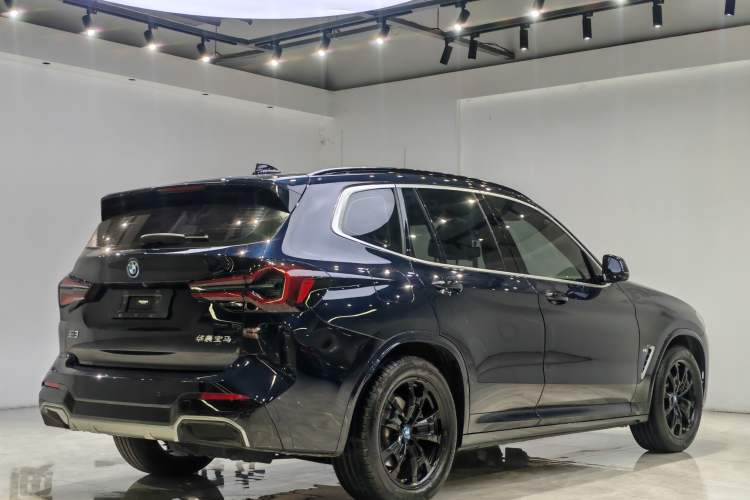 Used BMW iX3 2022 Updated Leading Version
