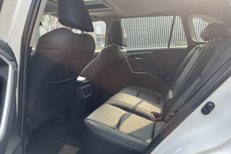 Used Toyota RAV4 2020 2.0L CVT 4x4 Trend Edition
