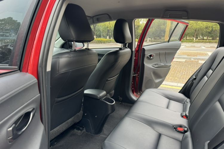 Used Toyota YARiS L 2022 X-Trail 1.5L CVT Leading PLUS Edition
