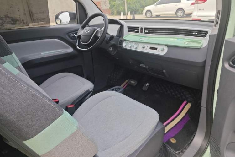 Used Wuling Hongguang MINIEV 2021 Macaron Fashion Model Lithium Iron Phosphate
