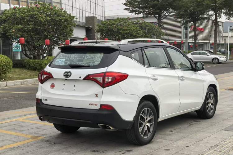 Used BYD Song 2016 2.0TID Automatic Trendsetting Edition
