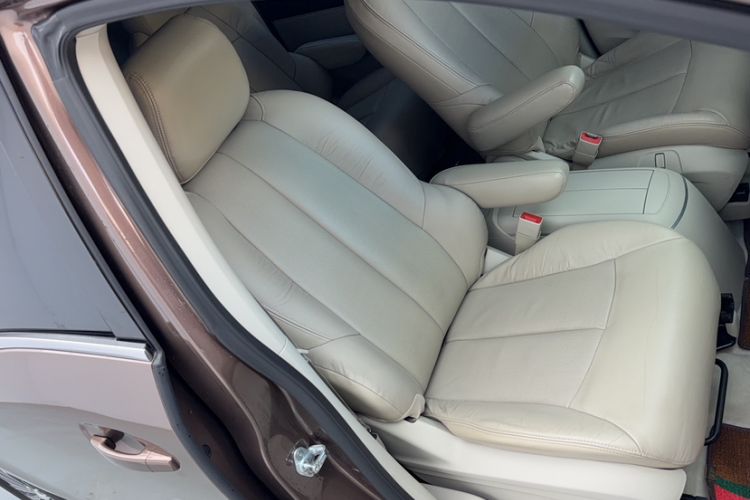 Used Buick GL8 2020 Land Cruiser Executive Class 652T Comfort Model