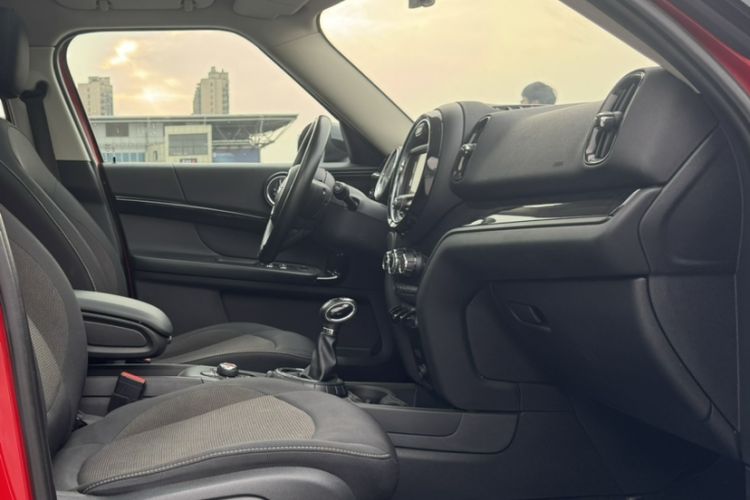 Used  Countryman 2017 1.5T COOPER
