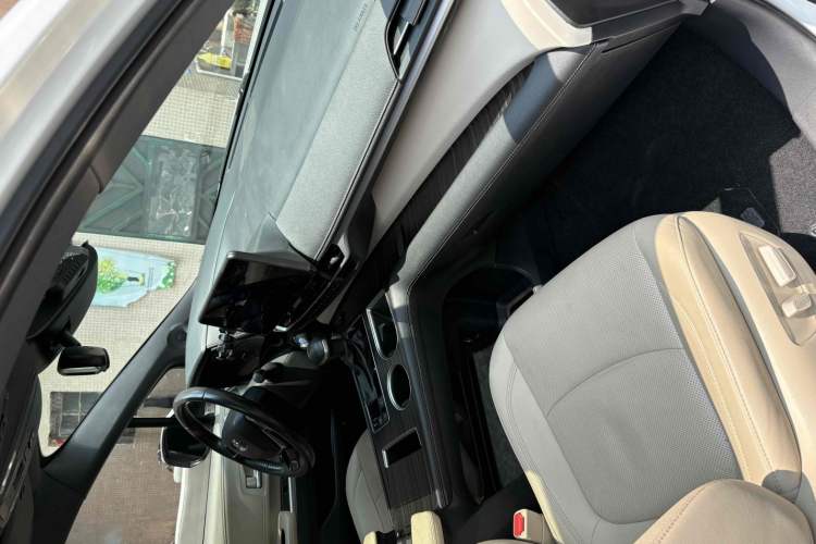 Used Toyota Sienna 2021 2.5L Hybrid Premium Edition
