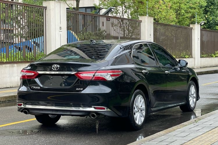 Used Toyota Camry 2023 2.0G Luxury Edition