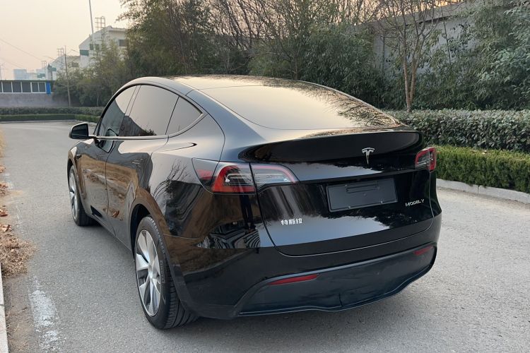 Used Tesla Model Y 2022 Rear-Wheel-Drive Version
