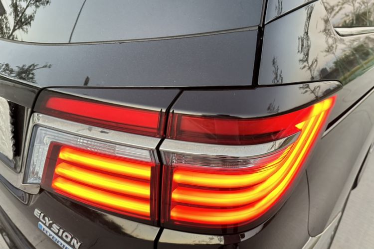 Used Honda Elysion 2019 2.0L Hybrid Luxury Edition