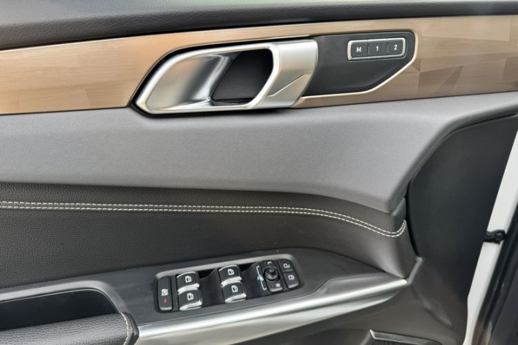 Used Lynk & Co 01 2019 2.0T Two-Wheel-Drive Pro Version China VI Standard
