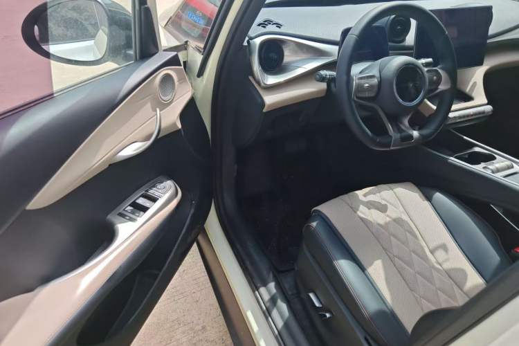 Used BYD Dolphin 2021 405 km Fashion Edition
