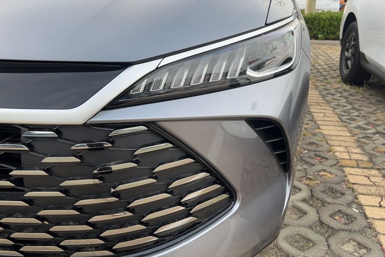 Used BYD Qin PLUS 2025 DM-i Smart Drive 55KM Leading Model
