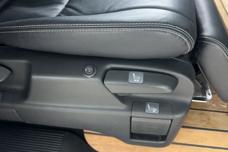 Used Honda Elysion 2016 2.4L Style Edition