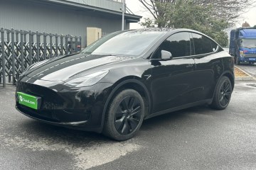 Used Tesla Model Y 2023 Rear-Wheel-Drive Version