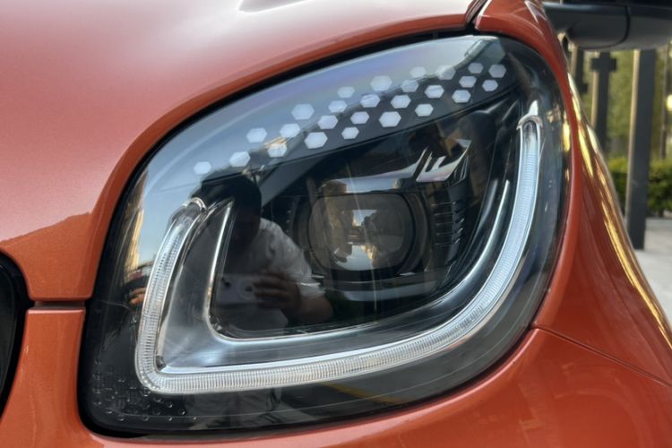 Used  fortwo 2015 1.0L 52 kW Hardtop Passion Edition
