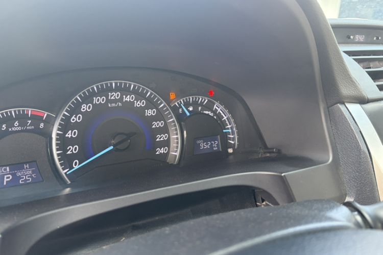 Used Toyota Camry 2016 2.0G 10th Anniversary Leading Edition
