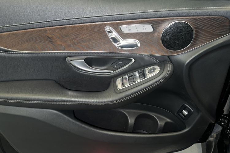 Used Mercedes-Benz GLC 2020 GLC 260 L 4MATIC Luxury Model
