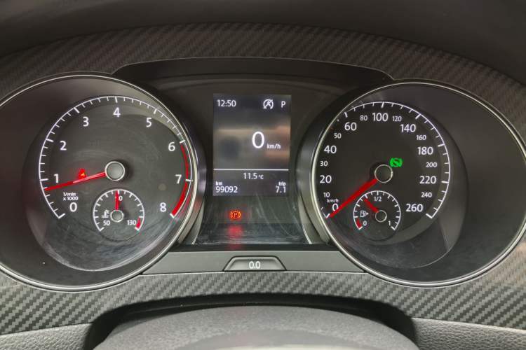 Used Volkswagen Golf Sportsvan 2018 2nd Anniversary Edition 230TSI Automatic Luxury Version