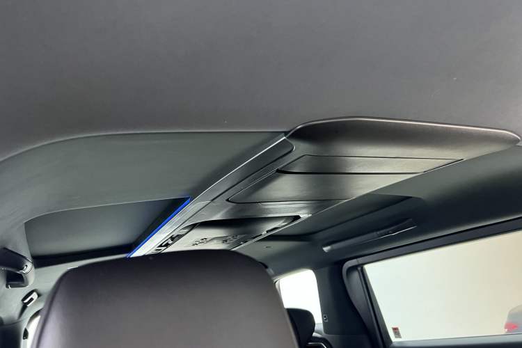 Used Toyota Alphard 2024 Dual-Engine 2.5L Prestige Edition
