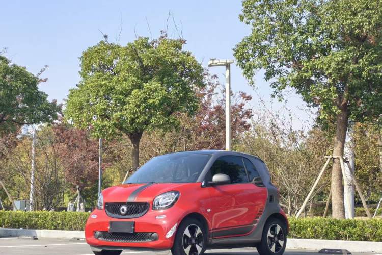 Used  fortwo 2018 1.0L 52kW Hardtop Passion Edition China V Standard
