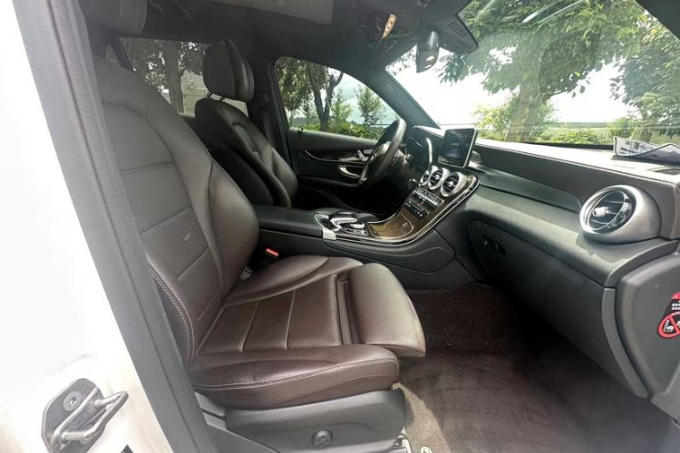 Used Mercedes-Benz GLC 2019 GLC 260 L 4MATIC Dynamic Model
