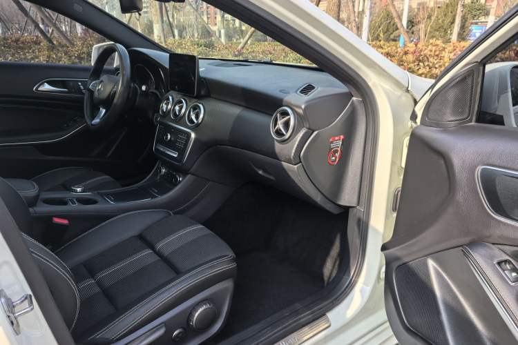 Used Mercedes-Benz A-Class 2018 A 200 Fashion Model
