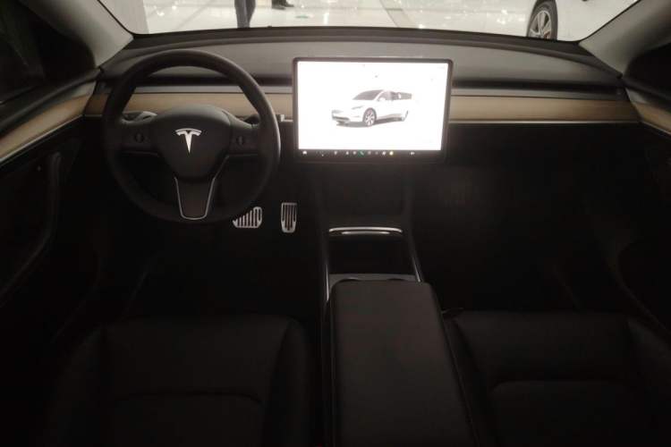 Used Tesla Model Y 2022 Rear-Wheel-Drive Version

