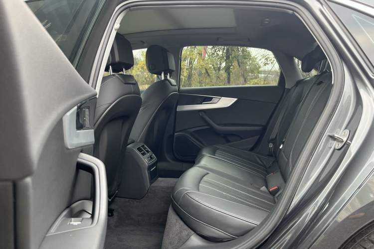 Used Audi A4L 2022 40 TFSI Fashion Dynamic Model