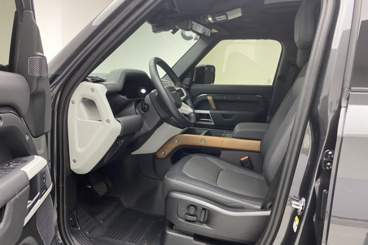 Used Land Rover Defender 2023 Facelift 110 3.0T P400 X-DYNAMIC HSE
