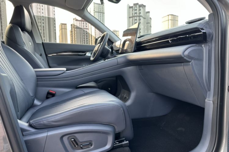 Used  E5 2024 530km Starship Edition
