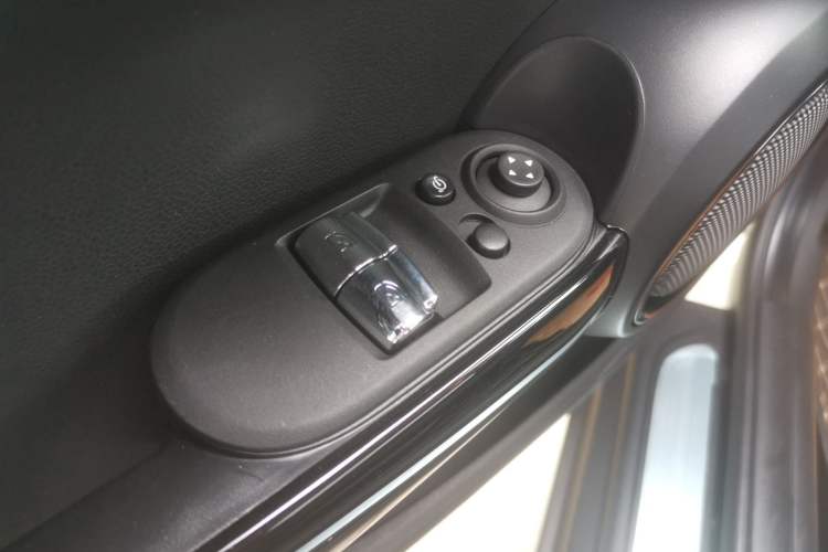 Used  MINI 2018 1.5T ONE PLUS