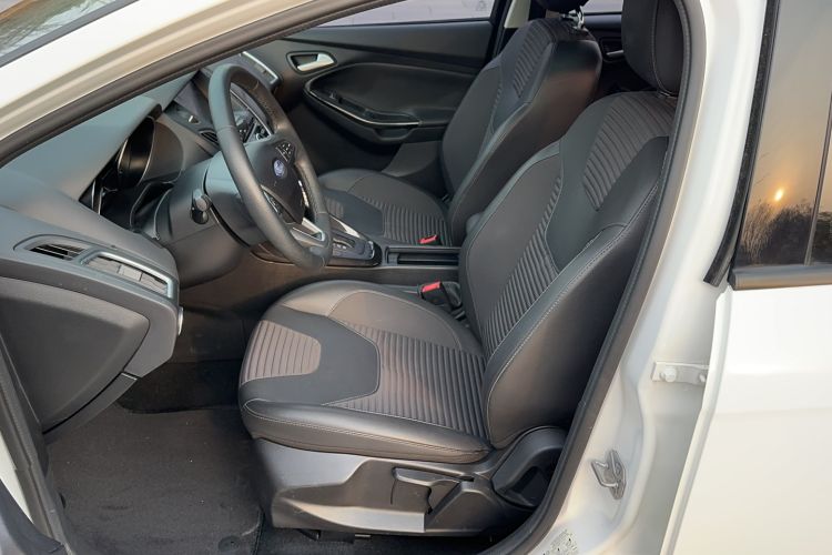 Used Ford Focus 2018 Sedan Classic 1.6L Automatic Trendy SmartDrive Edition