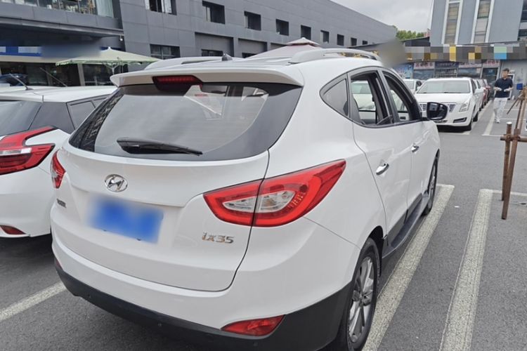 Used Hyundai ix35 2015 2.0L Automatic 2WD Smart Version China V Standard

