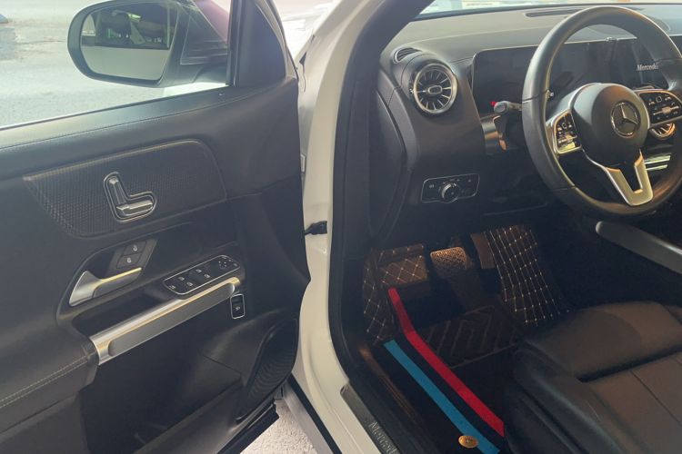 Used Mercedes-Benz GLB 2020 Updated GLB 200 Dynamic Edition
