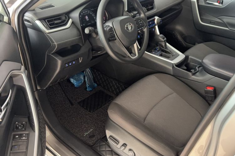 Used Toyota RAV4 2020 2.0L CVT Two-Wheel Drive Fashion Edition
