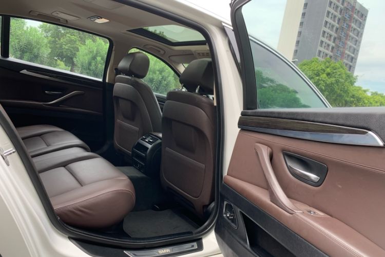 Used BMW 5 Series 2014 525Li Luxury Design Package
