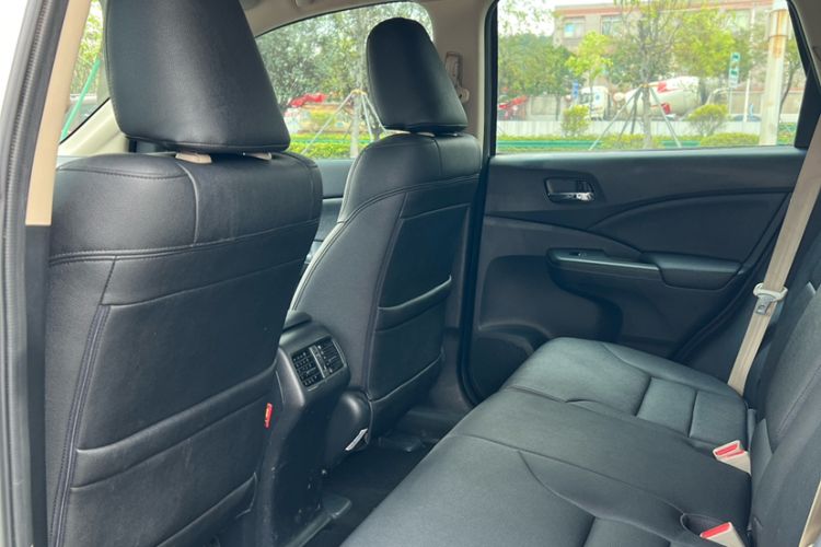 Used Honda CR-V 2016 2.0L Two-Wheel Drive Classic Edition
