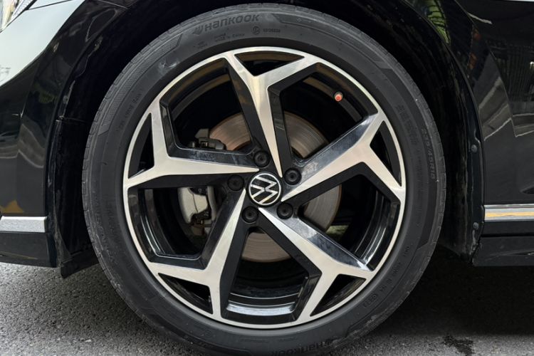 Used Volkswagen Magotan 2023 2 Million Units Commemorative Edition 330TSI DSG Luxury Version
