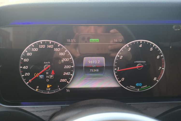 Used Mercedes-Benz E-Class 2019 E 260 L
