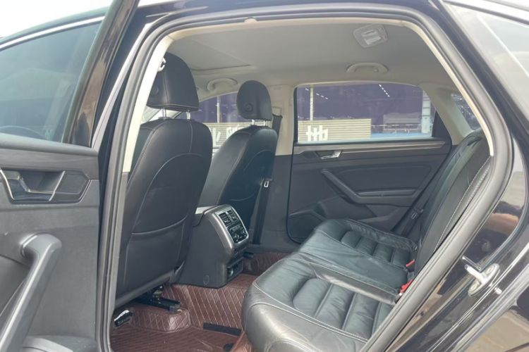 Used Volkswagen Passat 2016 330TSI DSG Luxury Edition
