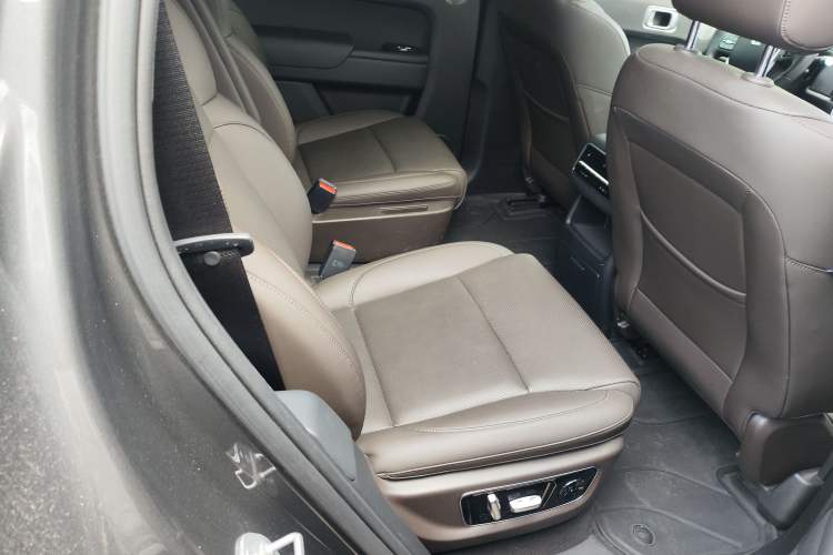 Used Li Auto L8 2023 Pro Model
