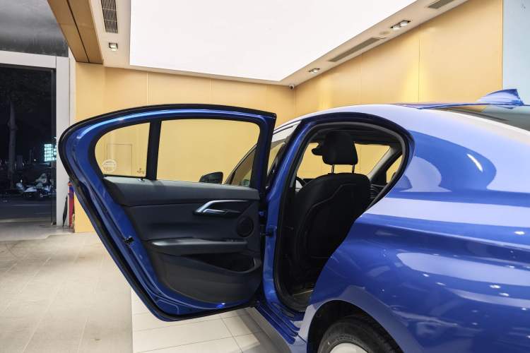 Used BMW 1 Series 2017 118i Design Package Model
