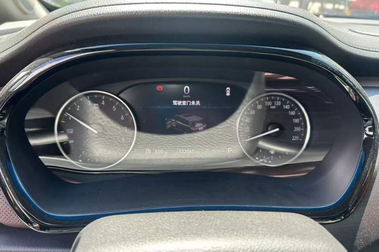 Used Buick GL8 2020 Land Business Class 652T Luxury Model
